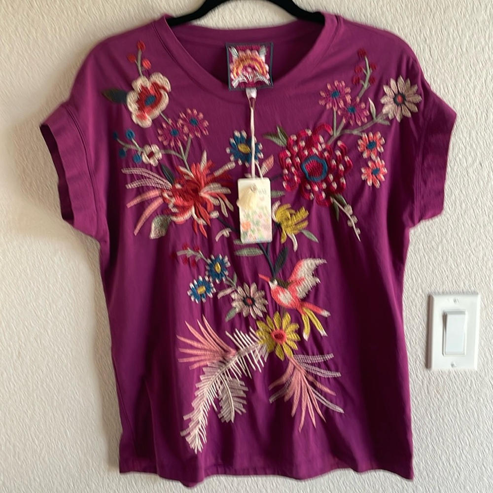 New with tag. Embroidered cap sleeve t shirt